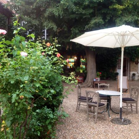 Chambres D'Hotes La Villa Alienor 레장들리 외부 사진