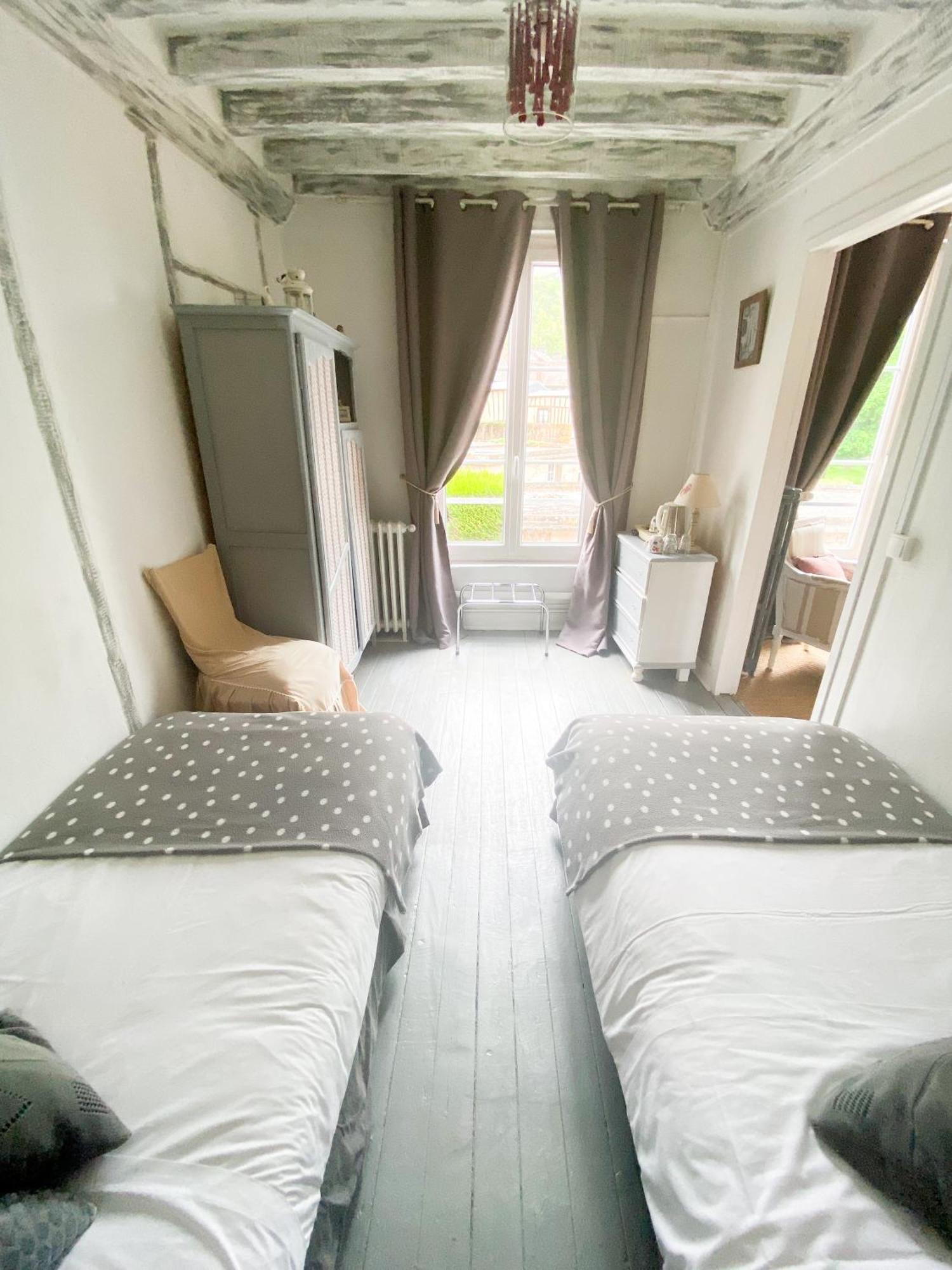 Chambres D'Hotes La Villa Alienor 레장들리 외부 사진