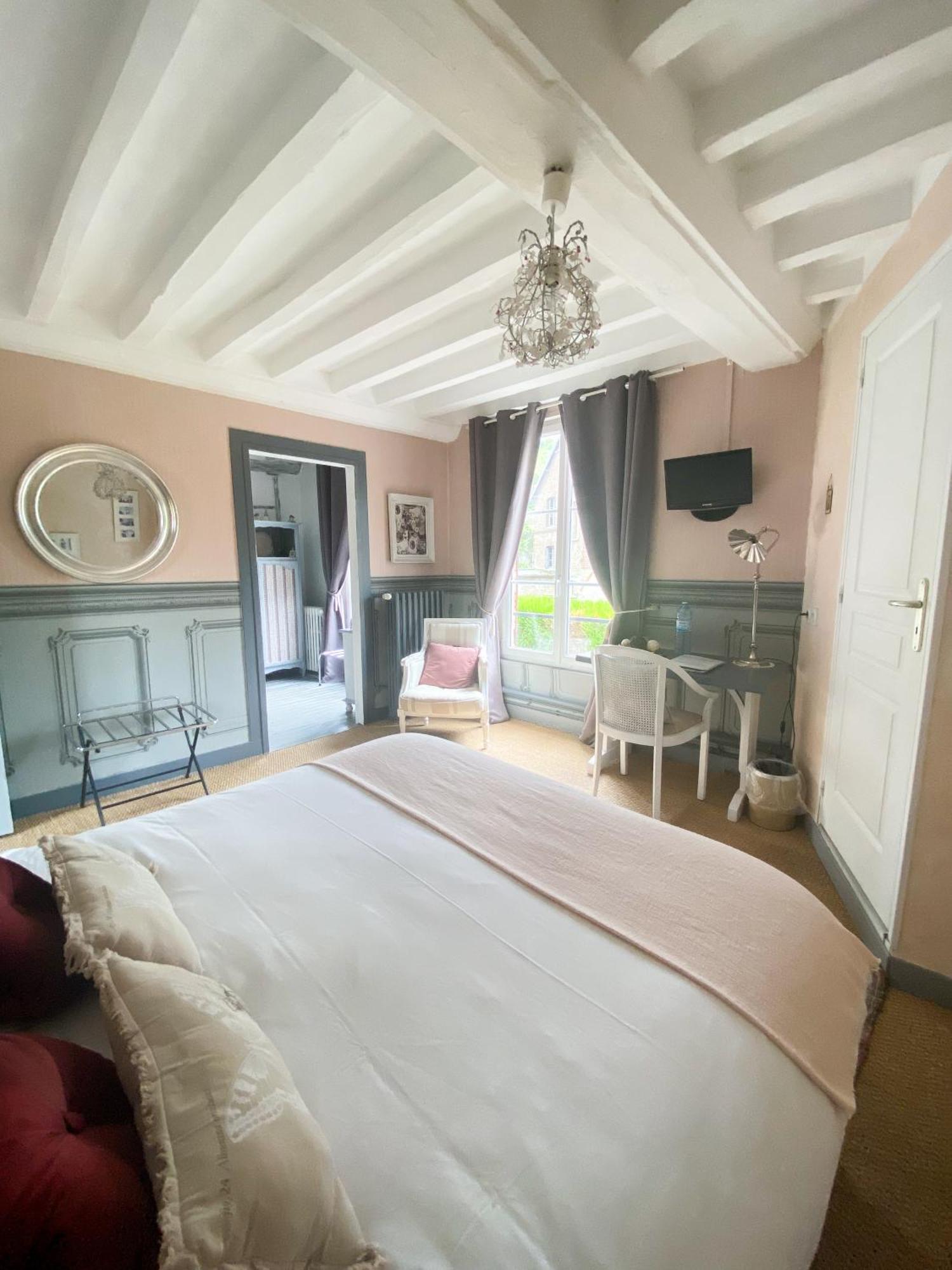 Chambres D'Hotes La Villa Alienor 레장들리 외부 사진