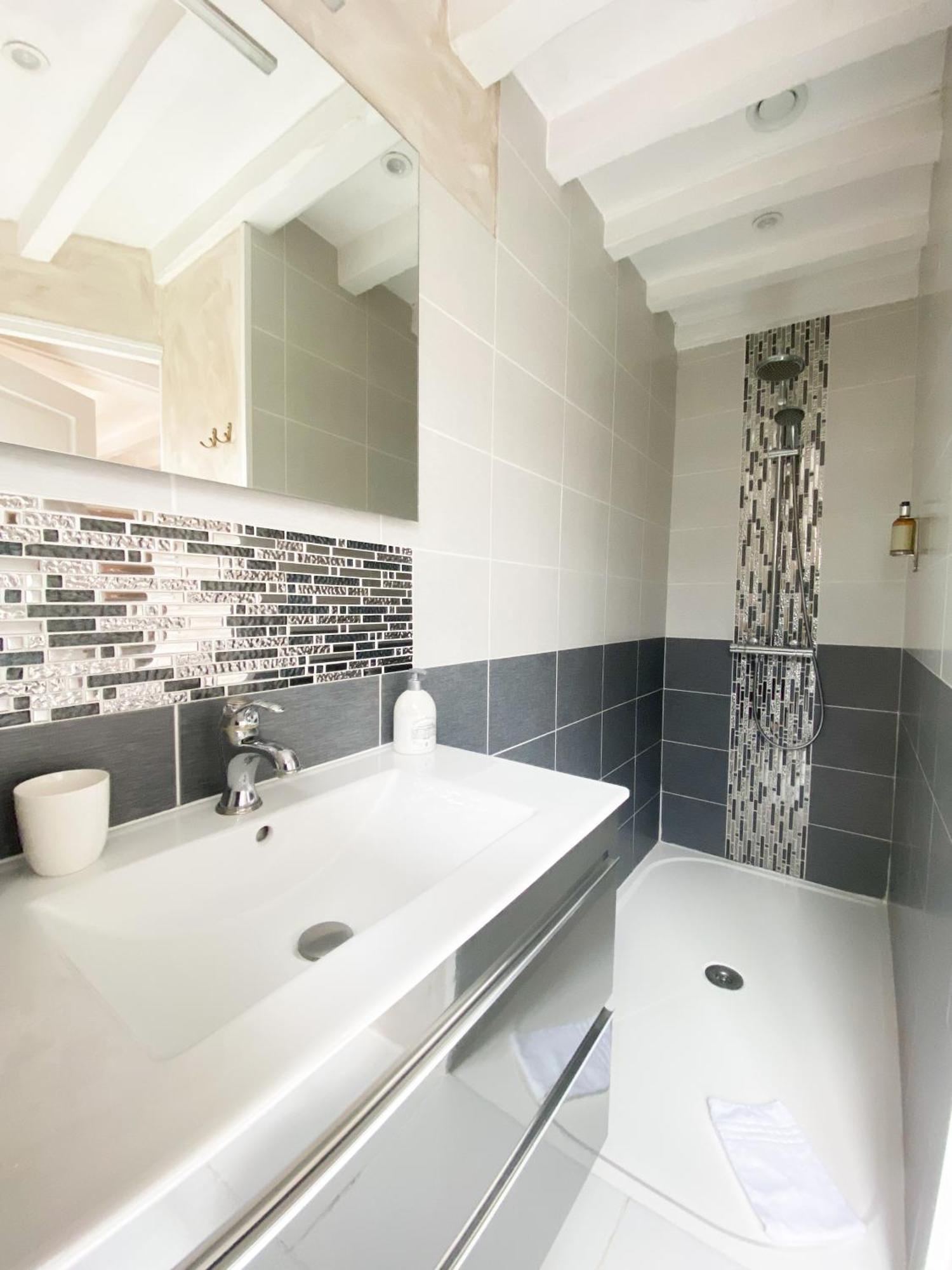 Chambres D'Hotes La Villa Alienor 레장들리 외부 사진