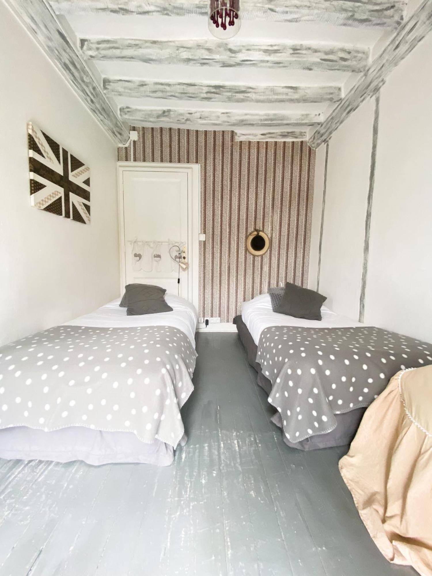 Chambres D'Hotes La Villa Alienor 레장들리 외부 사진