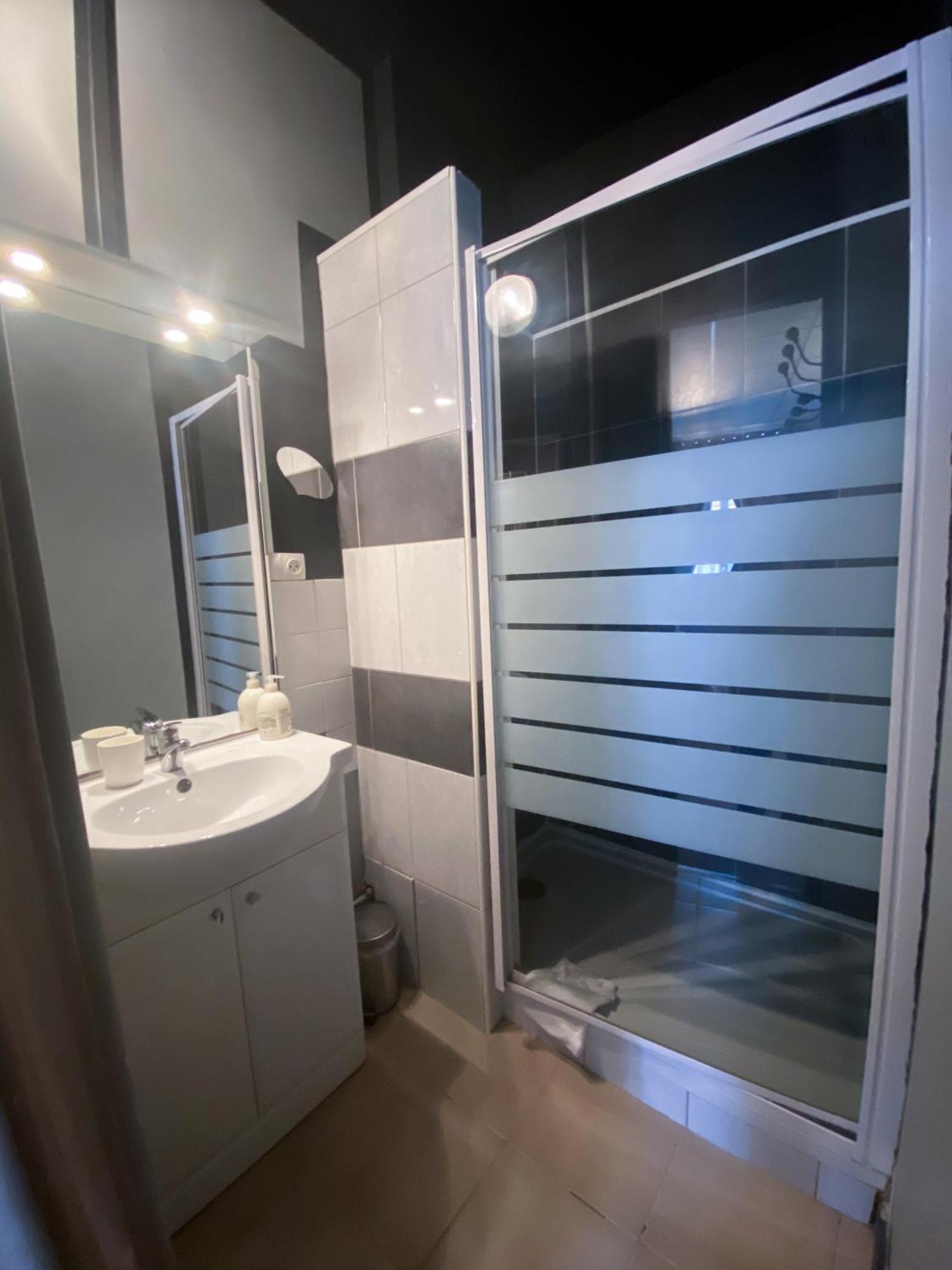 Chambres D'Hotes La Villa Alienor 레장들리 외부 사진