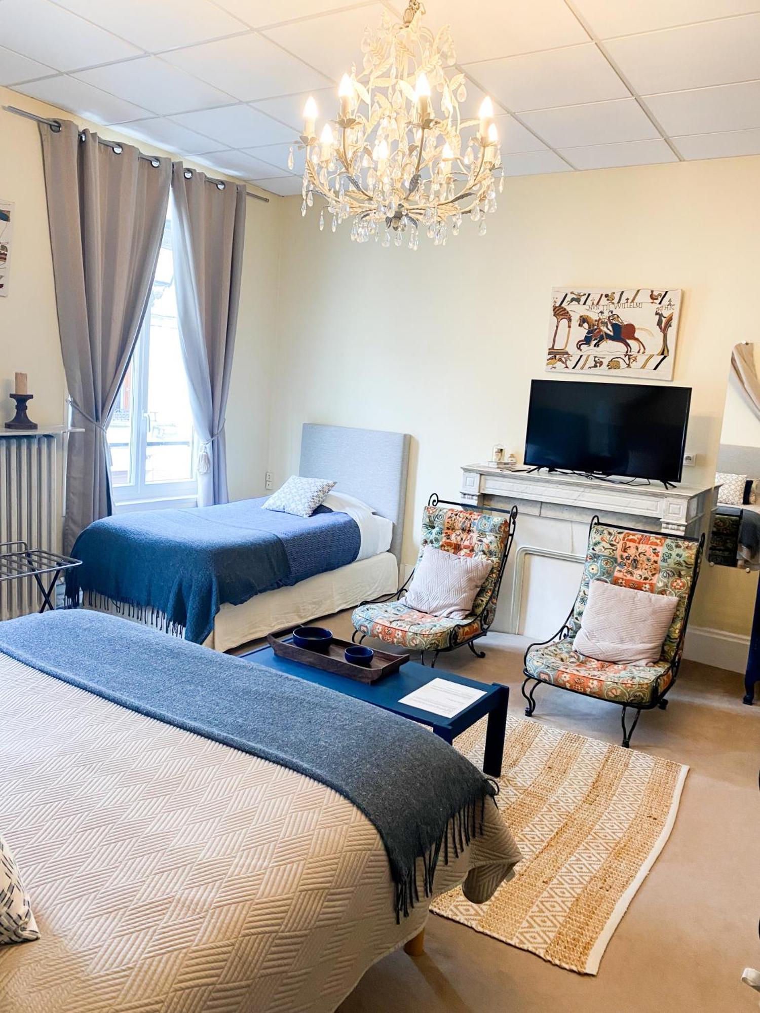 Chambres D'Hotes La Villa Alienor 레장들리 외부 사진