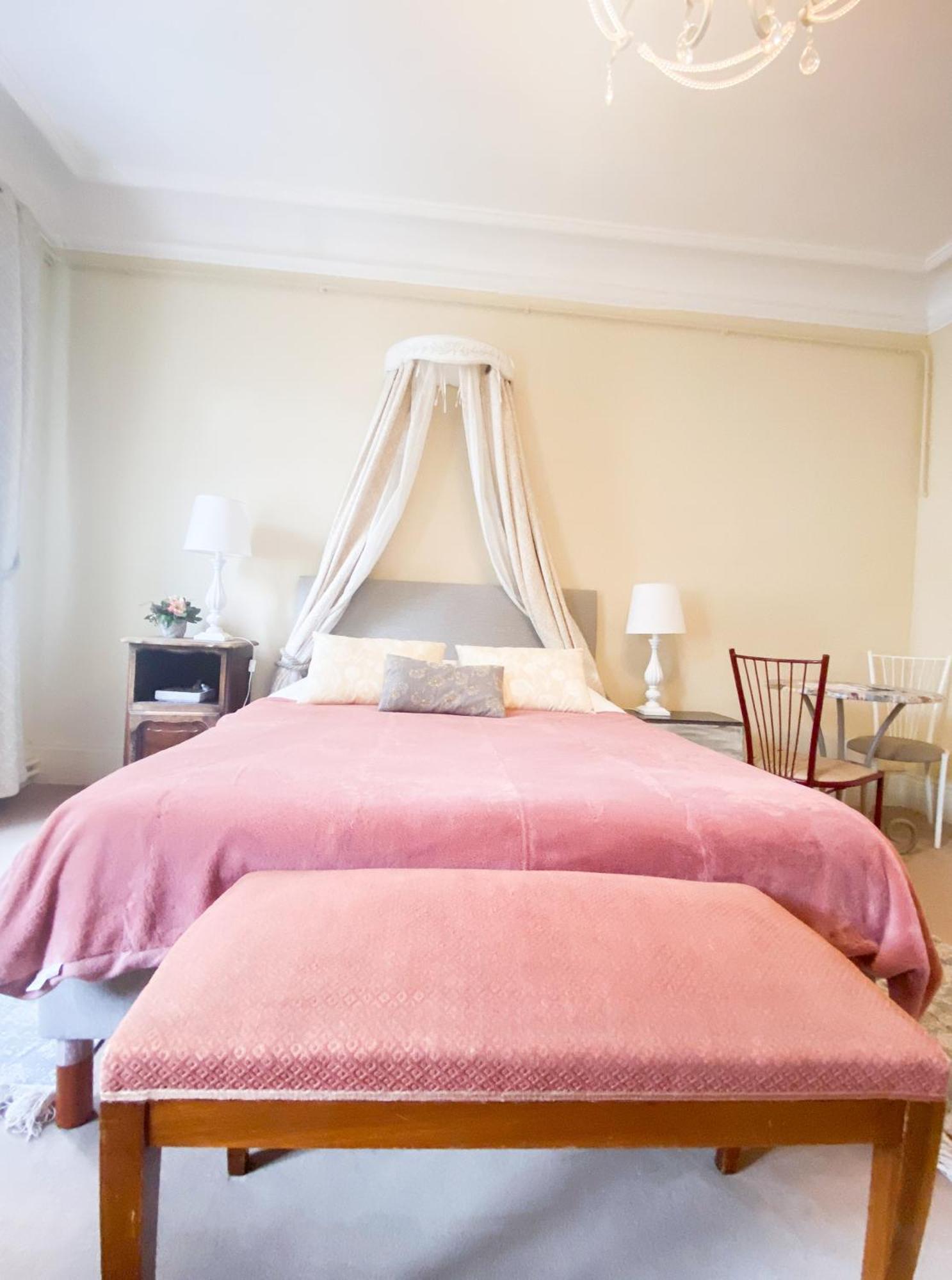 Chambres D'Hotes La Villa Alienor 레장들리 외부 사진